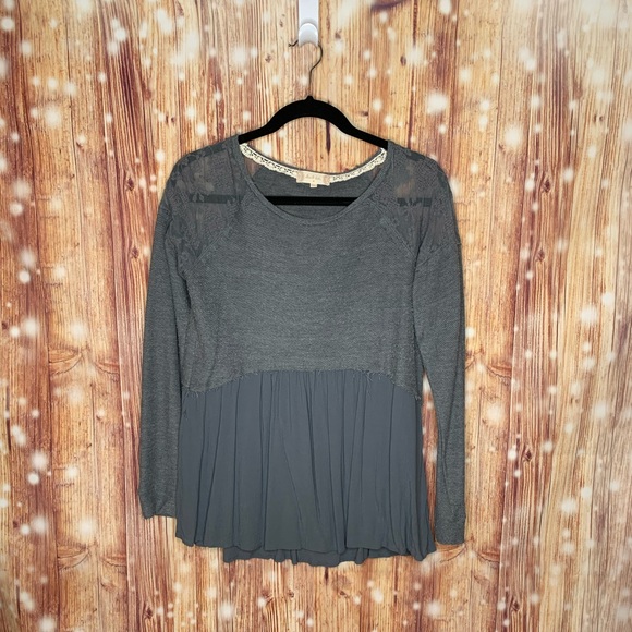 Altar'd State Tops - Altar’d state Lace Shoulders Size Medium Charcoal Gray Babydoll Top